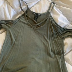 Women’s open shoulder cris cross  top